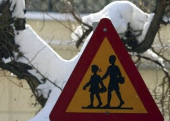 Μια (1) ώρα αργότερα θα λειτουργήσουν αύριο Τετάρτη 10/1 τα σχολεία του Δήμου Πρεσπών