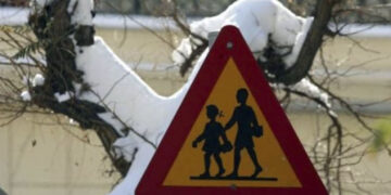 Μια (1) ώρα αργότερα θα λειτουργήσουν αύριο Τετάρτη 10/1 τα σχολεία του Δήμου Πρεσπών