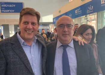 Ο... αποχαιρετισμός του Μ. Παπαδόπουλου στον Μ. Βαρβιτσιώτη που αποσύρεται από την πολιτική, μέσα από φωτογραφίες