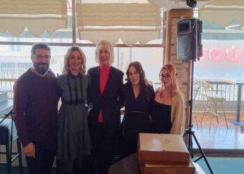 Την βασιλόπιτα του έκοψε το Εργαστήρι Ζωγραφί-ΖΩ