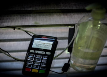 Τα POS συνδέονται με ταμειακές και Taxisnet, σημαντικές αλλαγές το 2024