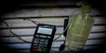 Τα POS συνδέονται με ταμειακές και Taxisnet, σημαντικές αλλαγές το 2024