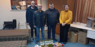 Διάθεση τροφίμων στο συσσίτιο απόρων δημοτών Κοζάνης στην μνήμη του εκλιπόντος Δ. Καρακούλα, από την Ένωση Στρατιωτικών Κοζάνης