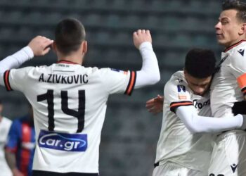 Super League: «Κορυφή» για ΠΑΟΚ και Παναθηναϊκό , την... γλίτωσε η ΑΕΚ με Λιβάι Γκαρσία | Highlights