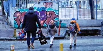 Κορωνοϊός: Τι θα ισχύει με τις απουσίες στα σχολεία -Η εγκύκλιος του υπουργείου Παιδείας