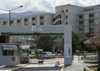 Συναγερμός έπειτα από κρούσμα μηνιγγίτιδας - Φοιτητής διασωληνωμένος στο νοσοκομείο Ρίου