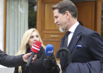 Τέως βασιλιάς Κωνσταντίνος: Στο Τατόι η οικογένεια για το ετήσιο μνημόσυνο – Δείτε βίντεο