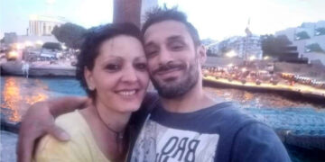 Θεσσαλονίκη: Ενέδρα έστησαν στη Γεωργία ο σύντροφός της και ο φίλος του - Την έδεσαν με χειροπέδες πριν τη μαχαιρώσουν