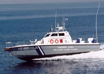 Τουρκικό δεξαμενόπλοιο προσέκρουσε σε λιμάνι της Εύβοιας – Συνελήφθη ο πλοίαρχος