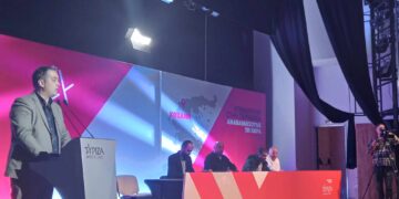 «Στις ευρωεκλογές, χρέος μας να αντισταθούμε σε όσα δυσχεραίνουν τη ζωή μας»- Μήνυμα Κοκκαλιάρη από το Περιφερειακό Συνέδριο του ΣΥΡΙΖΑ στις «προοδευτικές δυνάμεις»