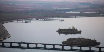 Κάθειρξη 15 έτη στη μητέρα που πέταξε το μωρό της απο τον Αλιάκμονα