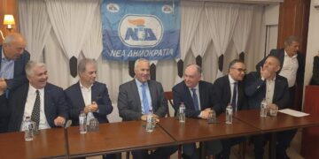 Και στην κοπή πίτας της ΔΕΕΠ Φλώρινας ο Αμανατίδης, στο ίδιο τραπέζι με Βορίδη- Τι είπε ο Υπουργός Επικρατείας στον Κασαπίδη