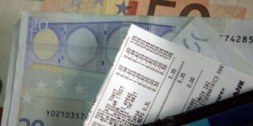 Όλες οι αποδείξεις που μειώνουν τον φόρο