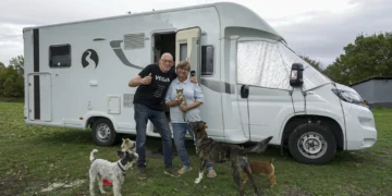 Η Patricia και ο Frank: Από την Αμβέρσα στο camping του Καρπερού Γρεβενών