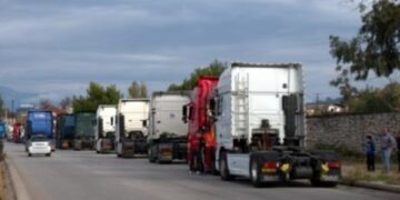 Κινητοποιήσεις των μεταφορέων λιγνίτη στα Σέρβια – 60 φορτηγά στο δρόμο μετά από απόφαση συνέλευσης