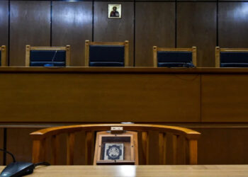 «Ελάτε να μου τα ξύσετε»: Ακραίες συμπεριφορές δικαστών, βγήκαν 3 στο… ταμείο ανεργίας