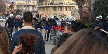 Επέμβαση της Αστυνομίας στο Δημοκρίτειο Πανεπιστήμιο λόγω κατάληψης στη Νομική – Τουλάχιστον 15 προσαγωγές