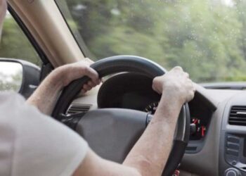 Δίπλωμα οδήγησης μέχρι τα 100 με τις ευλογίες του Ευρωπαϊκού Κοινοβουλίου και...όποιον "πάρει ο Χάρος"