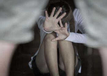 Φρίκη: Καταγγελία για μαζικό βιασμό 15χρονης, δικογραφία για 12 άτομα στο Ρέθυμνο