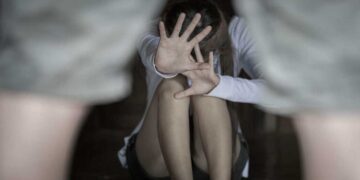 Φρίκη: Καταγγελία για μαζικό βιασμό 15χρονης, δικογραφία για 12 άτομα στο Ρέθυμνο