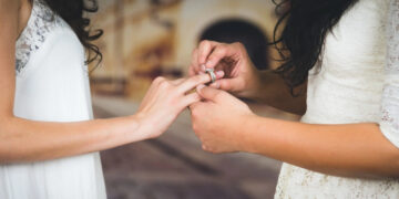 Ληξιαρχικές πράξεις γέννησης και γάμου: Οι αλλαγές μετά τον νόμο για την ισότητα στο γάμο