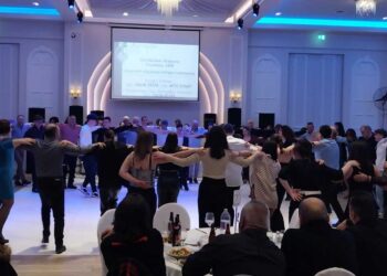 Νέες φωτογραφίες και video από τον επιτυχημένο χορό του Πολιτιστικού Συλλόγου Κομάνου