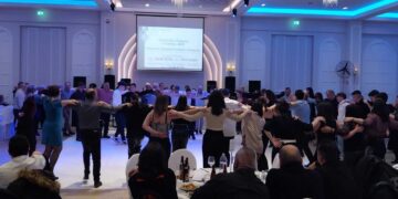 Νέες φωτογραφίες και video από τον επιτυχημένο χορό του Πολιτιστικού Συλλόγου Κομάνου