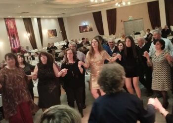 Με πολύ χορό και κέφι έκοψε τη βασιλόπιτα του το Περιφερειακό Σωματείο Συνταξιούχων ΔΕΗ Δυτ. Μακεδονίας