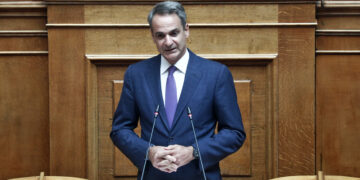 Μητσοτάκης για ομόφυλα ζευγάρια: Να καταστούν ορατοί άνθρωποι που ήταν αόρατοι