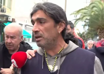 Εσείς ζείτε στην Ελλάδα, αλλά εγώ ζω στην Ευρώπη, λέει ο πατέρας της οικογένειας παλαιοχριστιανών