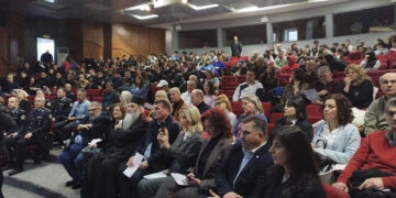 Παρουσία του Ολυμπιονίκη Πύρρου Δήμα και του πατέρα του αδικοχαμένου Άλκη Καμπανού πραγματοποιείται η ημερίδα ” Το ευ αγωνίζεσθαι ασπίδα στην οπαδική βία” στο Πνευματικό Κέντρο του Δήμου Εορδαίας