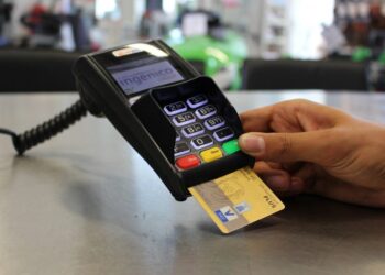 Έρχονται βαριά πρόστιμα για τους παρόχους POS, ταμειακών και επιχειρήσεις
