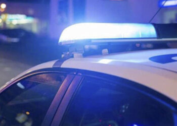 Πτολεμαΐδα: Αστυνομικός εκτός υπηρεσίας “τσάκωσε” δύο ανήλικους να κλέβουν σπίτι ηλικιωμένου