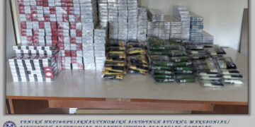 Πτολεμαΐδα: Συνελήφθη 48χρονος που έκρυβε στο σπίτι του πάνω από 2.000 αφορολόγητα πακέτα τσιγάρων