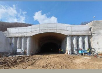 Η Σήραγγα της Κλεισούρας από την μεριά της Πτολεμαΐδας (ΦΩΤΟ)