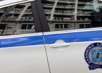 Σοκ στο Λαύριο: Χειροπέδες σε 33χρονο που κατηγορείται για τον βιασμό της θετής ανήλικης κόρης του