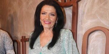 Στο νοσοκομείο η Ζωζώ Σαπουντζάκη – Σταθερή η κατάστασή της