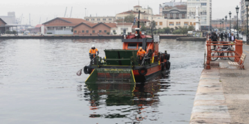 Θαλάσσια ρύπανση 16.000 τετραγωνικών μέτρων στον Θερμαϊκό