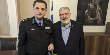 Τον Δήμαρχο Εορδαίας επισκέφθηκε ο Διοικητής των Πυροσβεστικών Ακαδημιών Υποστράτηγος Κωνσταντίνος Θεοφιλόπουλος – Συζητήθηκε η επέκταση των εγκαταστάσεων της Σχολής Πυροσβεστών
