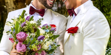 Τσεχία: Το κοινοβούλιο απέρριψε τον γάμο και την τεκνοθεσία ομόφυλων ζευγαριών