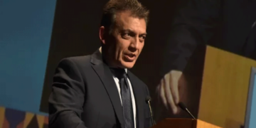 Βρούτσης: «Το γήπεδο του ΠΑΟΚ το έκλεισαν οι κροτίδες»