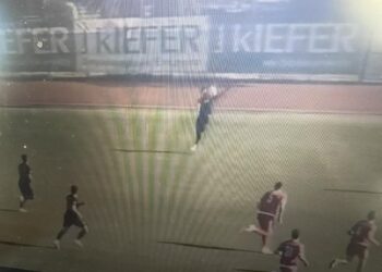 Χειρουργείο με… νύχια- Διαιτητικά εγκλήματα κατά της Κοζάνης και ήττα από το… volley της ΑΕΚ Β’(VIDEO)