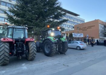 Αγροτικό με ολίγη από ΑΠΕ- Στήριξη στις κινητοποιήσεις και τα αιτήματα των αγροτών από το Περιφερειακό Συμβούλιο Δυτικής Μακεδονίας