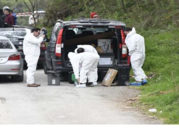 Φρίκη στα Γιάννενα: Τι έγραφε το περίεργο σημείωμα που άφησε ο 50χρονος στους αστυνομικούς