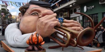 Φωτογραφικά στιγμιότυπα από την αποκριάτικη παρέλαση στην Κοζάνη