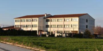 3o βραβείο στον Πανελλήνιο διαγωνισμό μαθητικού Θεάτρου για το 5ο Γυμνάσιο Πτολεμαΐδας ” Ευαγόρας Παλληκαρίδης”