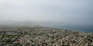 Meteo.gr: Υψηλές συγκεντρώσεις Σαχαριανής σκόνης στη νότια Ελλάδα σήμερα