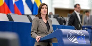 Αννα Μισέλ Ασημακοπούλου: Αποσύρεται από το ευρωψηφοδέλτιο της Ν.Δ.