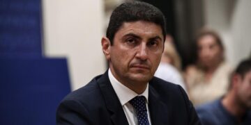 Λευτέρης Αυγενάκης: Εναρμονίζουμε τον κανονισμό του ΕΛΓΑ με τα δεδομένα της εποχής μας – Εφ’ όλης της ύλης συνέντευξη του Υπουργού Αγρ. Ανάπτυξης στον “Π”