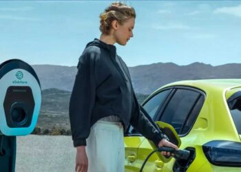 ΔΕΔΔΗΕ: Διακοπή ηλεκτροδότησης σε όσους δεν δηλώσουν τους...φορτιστές τους